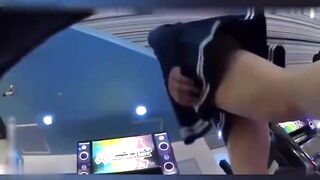 电玩城抄底多个跳舞的BABY