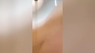 苗窕大奶妹子上位坐骑男友操逼