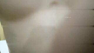 金山角问柳新晋眼镜吊毛操嫩妹