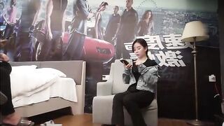寻花代班小哥约了个牛仔外套妹子