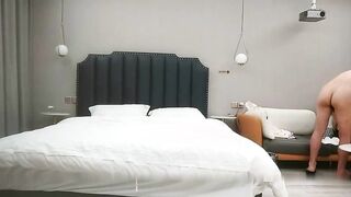 寻花偷拍-男主高价約了个高跟黑丝美女业务