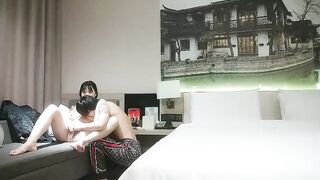 周末22岁幼师兼职甜美乖巧
