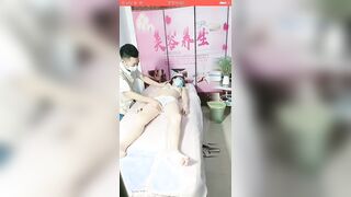 不良按摩院偷拍色狼技师强行侵犯女顾客
