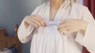 S级身材惹火美女拍摄现场放福利手脚并用让色影师喷发